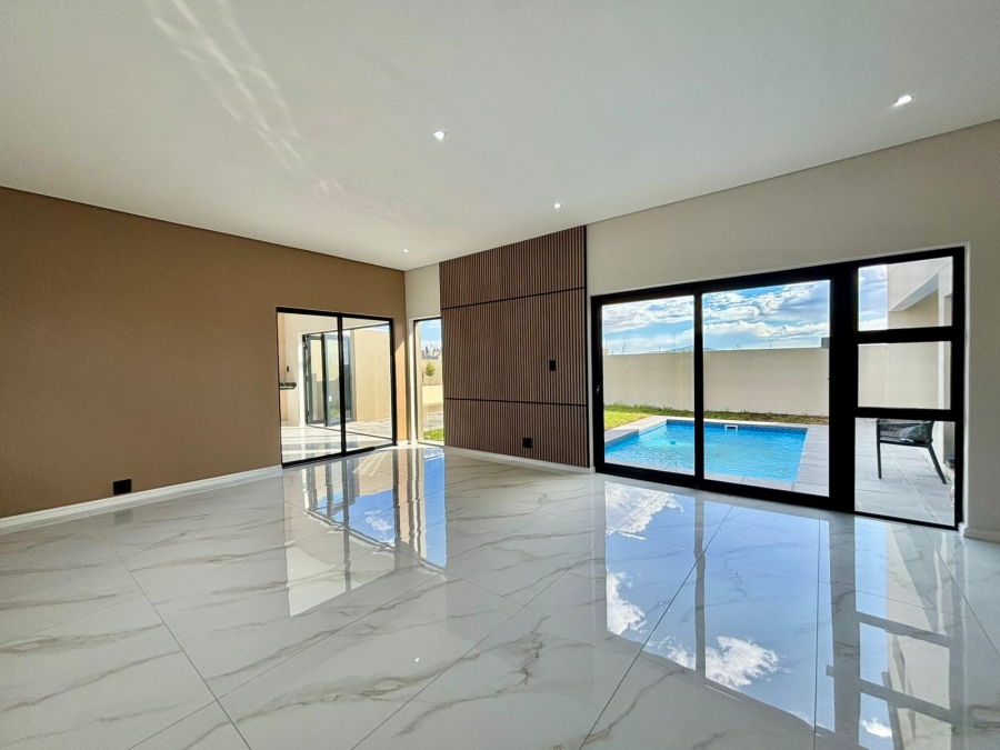 4 Bedroom Property for Sale in Sandown Western Cape